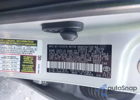 2015 Toyota Corolla Le z USA, uszkodzony, nr VIN 2T1BURHEXFC245971